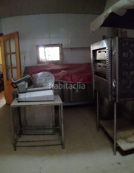 Foto eb25a75f-6ee2-47c0-98b9-5b1098e5d1a5. Local comercial a Lúcar