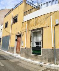 Maison à Olula del Río. Se vende casa en olula del rio, almería con garaje.