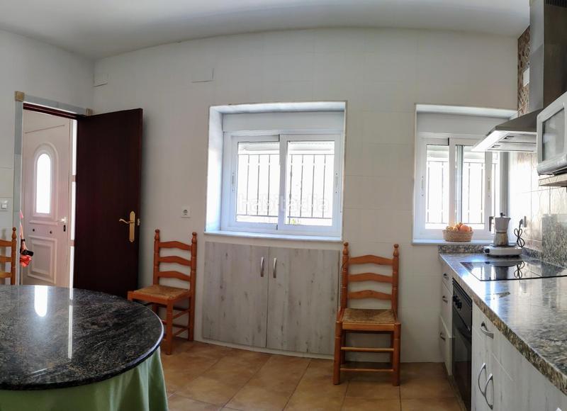 Foto bf1f5f7f-932a-4da6-b39d-93350b4bc22a. Casa in Macael