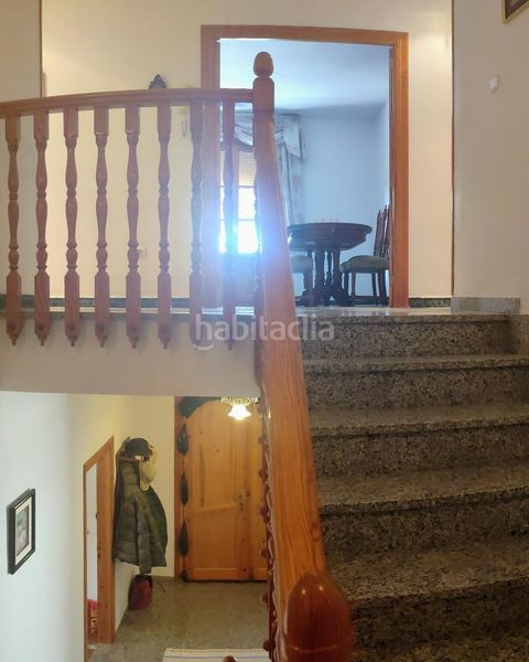 Foto 1039ea8e-f9c9-406d-a94e-86057b1a2e76. Xalet amb aparcament a Fines