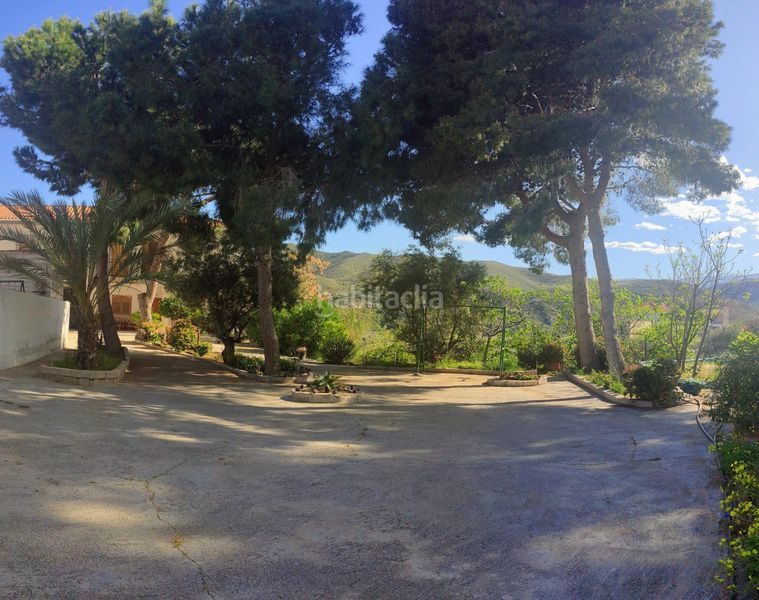 Foto 63280940-d9e0-43f9-b9a3-c733af680a2a. Xalet amb aparcament a Fines