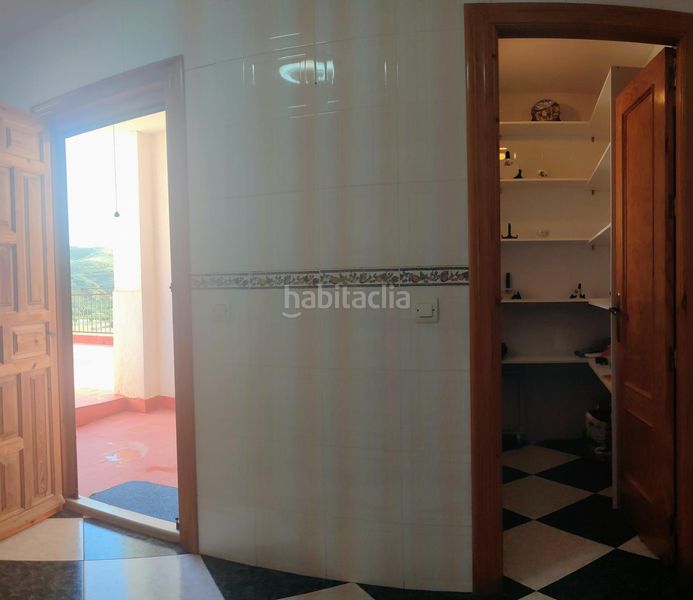 Foto 833a37ea-b07c-40f6-af69-7df2196e22ee. Xalet amb aparcament a Fines