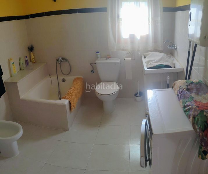 Foto 99d0a309-e7d6-4291-8927-a64019152b78. Xalet amb aparcament a Fines