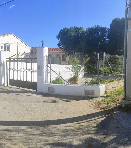 Foto a7d47f62-b331-40a9-a07d-ee6badf98aa9. Xalet amb aparcament a Fines