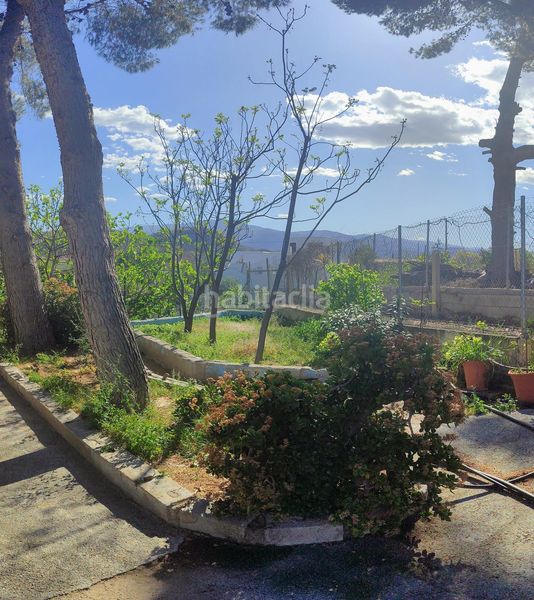 Foto b47abe1a-0cab-42dd-a4d1-388ff33a587c. Xalet amb aparcament a Fines