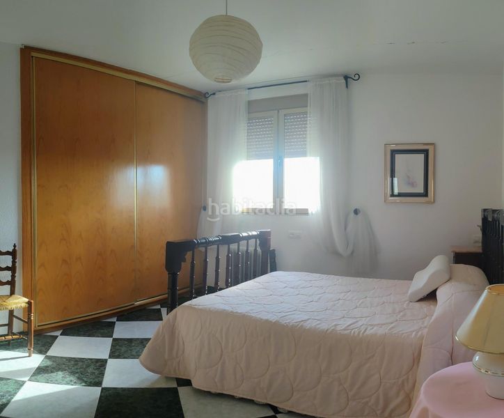 Foto bcb07c34-7c83-4663-8c81-5857096e60a1. Xalet amb aparcament a Fines