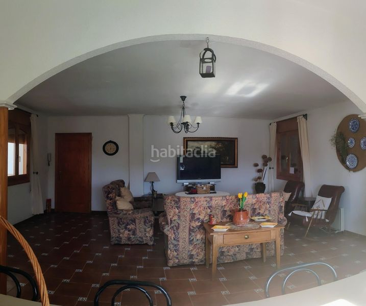 Foto d18da032-09b3-4bfb-8310-a9ae5144ad7b. Xalet amb aparcament a Fines