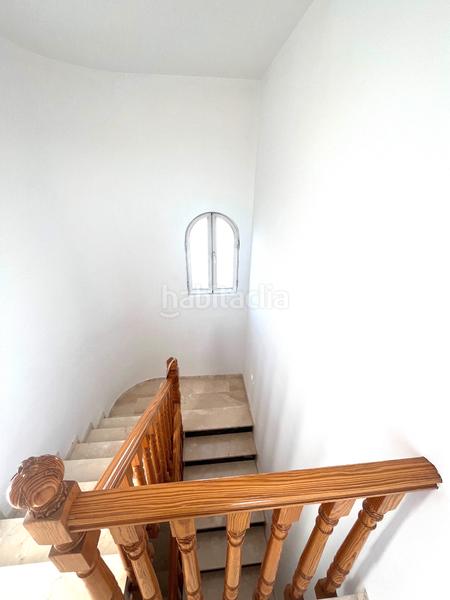 Foto b4834c6a-7356-4e4c-b561-a6fad4c286cd. Rent towny house with parking in Poniente Armilla