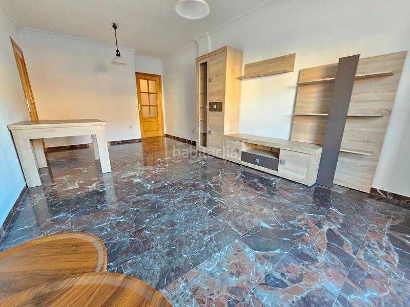 Foto d086d010-e5c8-4444-9bdb-7730cd8484c6. Etagenwohnung in Polideportivo Alhendín