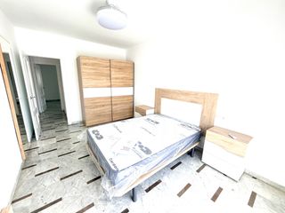 Rent Flat in Poniente. Bonito piso reformado de 2 dormitorios, junto al teatro de armil