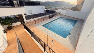 Rent Penthouse in Cenes de la Vega. Atico con una terraza de 30 metros, vistas a la montaña, de 2 do