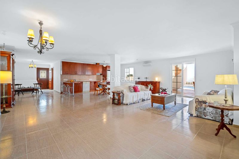 Foto f8c88d14-f209-4c1f-918e-1dd22a471099. Chalet en n/a en Las Palomas Almuñécar
