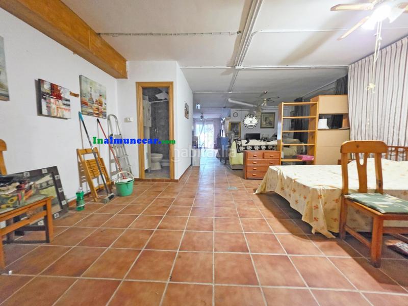 Foto 00d6d0ef-b70a-4b1a-908f-e5bed5dce6f2. Casa adosada en n/a en Almuñecar centro Almuñécar