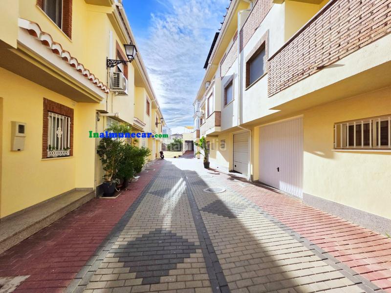 Foto 93f9524b-ea3c-4a3c-bae2-27ed740672c5. Casa adosada en n/a en Almuñecar centro Almuñécar