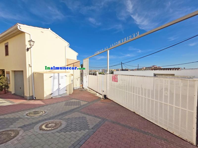 Foto 98b51344-7fea-4cde-a3b4-dcc3155af584. Casa adosada en n/a en Almuñecar centro Almuñécar