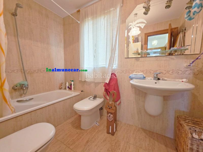 Foto ffff78df-6b25-49c9-940b-c60932deb6f0. Casa adosada en n/a en Almuñecar centro Almuñécar