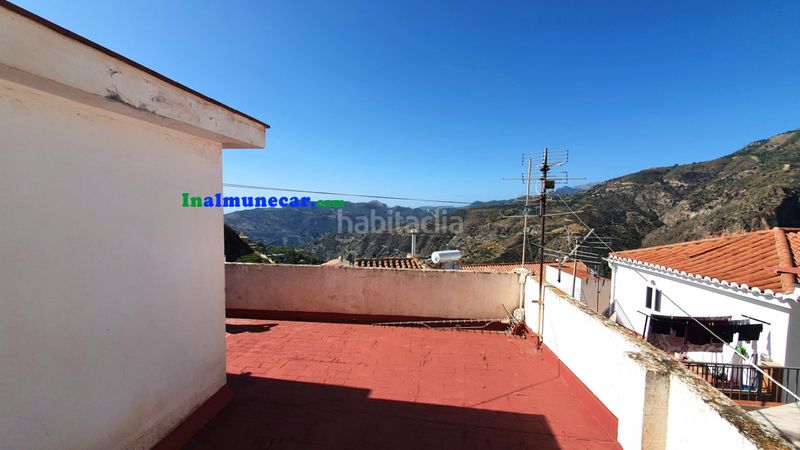 Foto e530f75b-c239-41d5-812b-78d91fa13e6b. Casa amb aparcament a Lentegí
