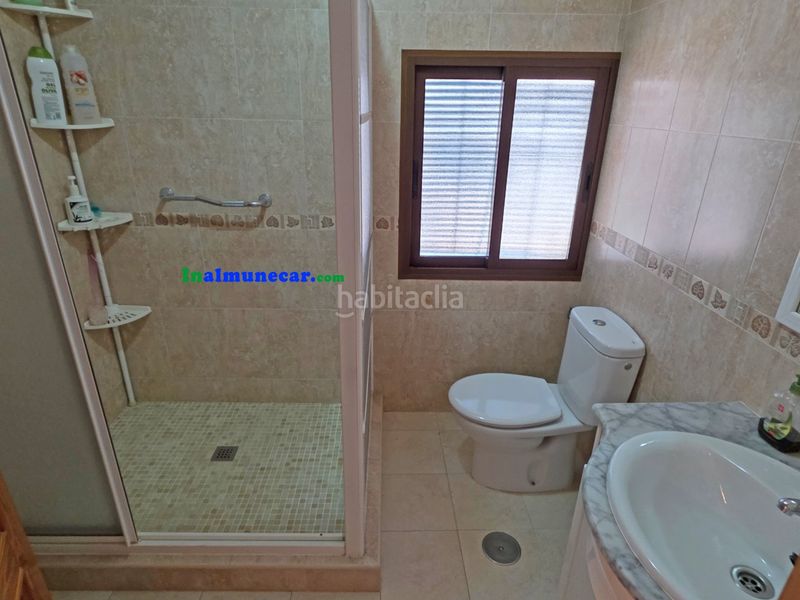 Foto b2a4ba1d-ef74-4e83-be44-e3a6d10d5123. Masia a Otívar