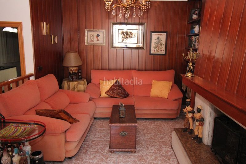 Foto 1f1d8146-5b54-40c8-8555-3ebd2ac20cdb. Casa amb aparcament a La Banda - Campo de Fútbol Chiclana de la Frontera