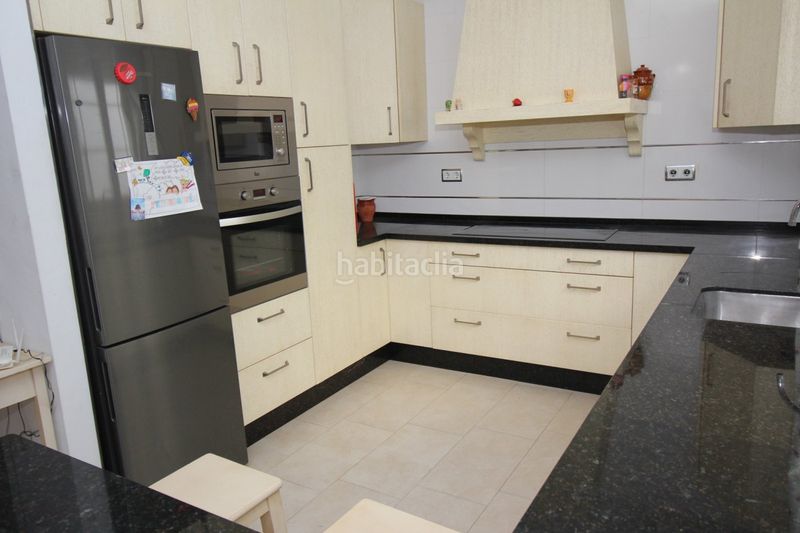 Foto 99d1e02f-7c1b-4cc1-8a7d-ac6ff2000bed. Casa amb aparcament a La Banda - Campo de Fútbol Chiclana de la Frontera