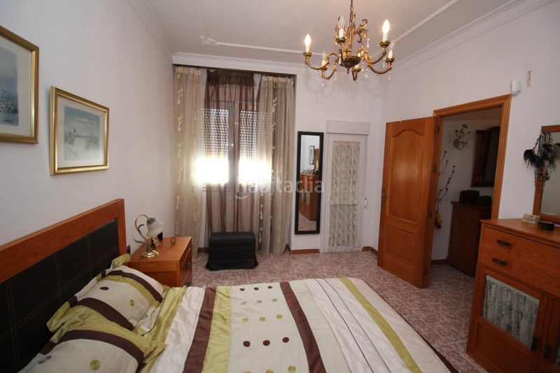 Foto a47b61f4-79ad-42ce-8df6-8129ace6a536. Casa amb aparcament a La Banda - Campo de Fútbol Chiclana de la Frontera