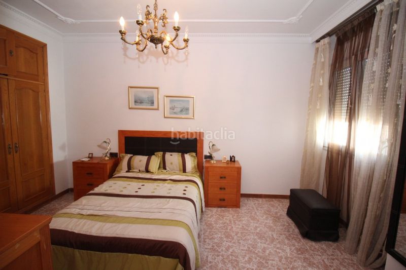 Foto a90b62a8-1560-4bea-8b5d-5759ad907983. Casa amb aparcament a La Banda - Campo de Fútbol Chiclana de la Frontera