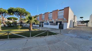 Location Maison jumelée  Calle ostra la. Se alquila temporada escolar duplex 3 hab 2 baño con terraza y p