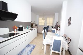 Appartement à La Banda - Campo de Fútbol. Amplio piso con ascensor centro 3 hab dobles 2 baños completos !