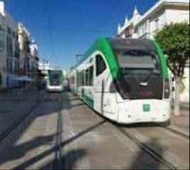 Maison jumelée  Calle calle del guadalete. Adosado 4 dormitorios 2 baños  aseo con parking propio avenida s
