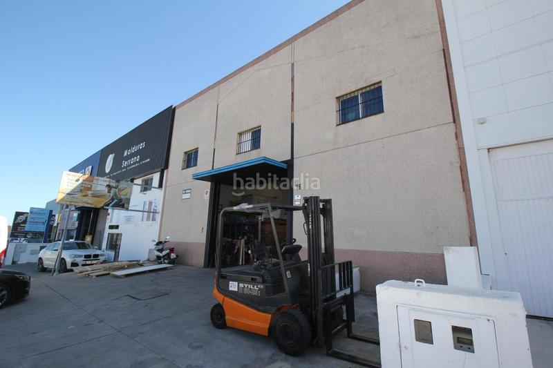 Foto c5eabb3c-4896-4750-a375-901c4e928e1c. Bâtiment à usage industriel dans Pelagatos - Pago del Humo Chiclana de la Frontera