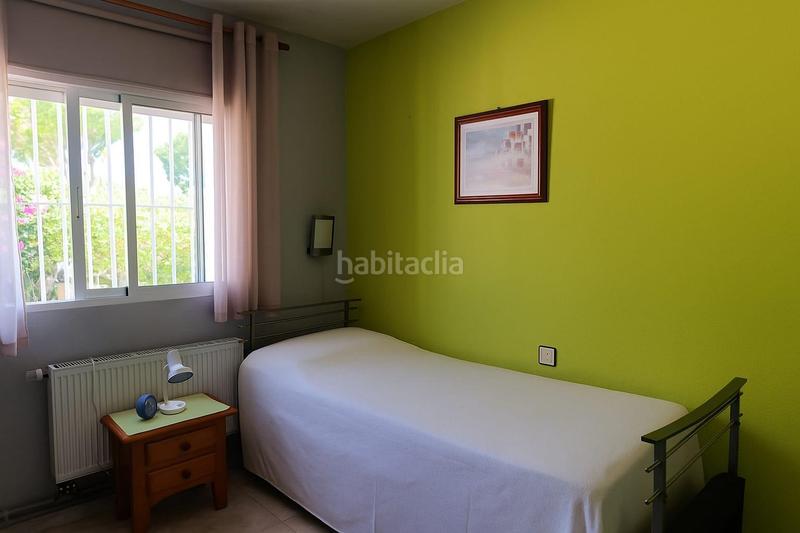 Foto d21eb83a-57d2-4cee-81aa-1c71218ec80a. Chalet  zona 1era pista barrosa urbano 100 en Chiclana de la Frontera