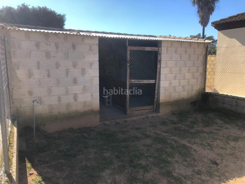Foto 137ba223-3ccd-4114-8c19-b1ba46d00840. Chalet  con 2 viviendas, piscina y amplio garaje cerrado en Chiclana de la Frontera