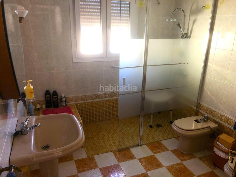 Foto aaa76e07-ffb2-4fff-93be-12bb20a149d5. Chalet  con 2 viviendas, piscina y amplio garaje cerrado en Chiclana de la Frontera