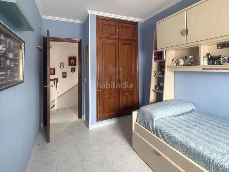 Foto c78dc469-229d-4f46-b483-5b0ea0df7986. Maison jumelée avec parking dans La Banda - Campo de Fútbol Chiclana de la Frontera