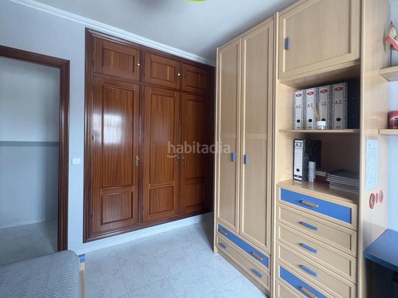 Foto d3fc1205-f7de-4b5b-bd01-7c0c49af254e. Maison jumelée avec parking dans La Banda - Campo de Fútbol Chiclana de la Frontera