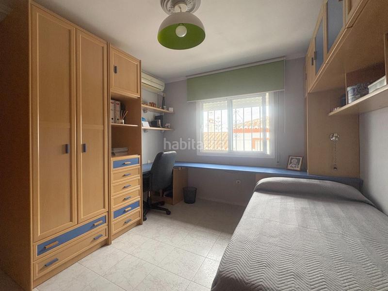 Foto f48e31f2-133a-4f4f-860c-4ab3b17a83f5. Maison jumelée avec parking dans La Banda - Campo de Fútbol Chiclana de la Frontera