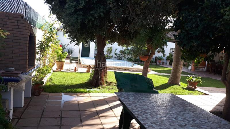 Foto 304e875f-ef08-43fd-bb1c-8a2988d0f165. Chalet con riscaldamento parcheggio piscina in Núcleo urbano Chiclana de la Frontera