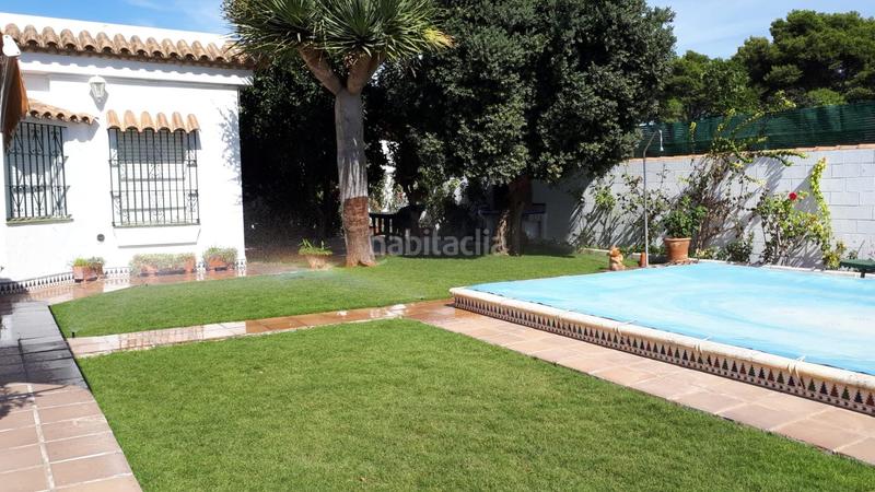 Foto 5fcfdf54-883b-468c-873e-63d3af9ba9bb. Chalet con riscaldamento parcheggio piscina in Núcleo urbano Chiclana de la Frontera