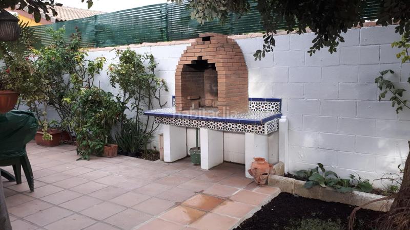 Foto 9fc1875f-ff0b-4c5f-a536-dc3a0a9875e8. Chalet con riscaldamento parcheggio piscina in Núcleo urbano Chiclana de la Frontera