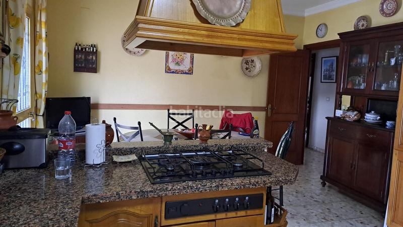 Foto ad9b6476-7c06-42d2-86c6-4e4db319b465. Chalet con riscaldamento parcheggio piscina in Núcleo urbano Chiclana de la Frontera