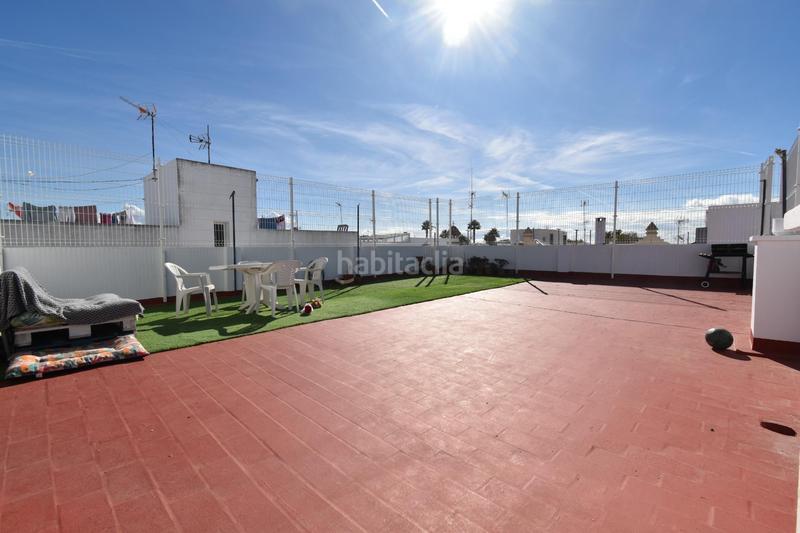 Foto c50ce0d6-0d44-466e-bbc0-01fd4ef28065. Casa a Núcleo urbano Chiclana de la Frontera