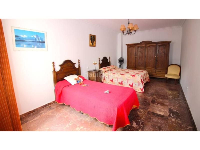 Foto 46707b1c-a914-41bc-b601-fd05cbdde6d6. Haus mit heizung in San Vicente Sevilla