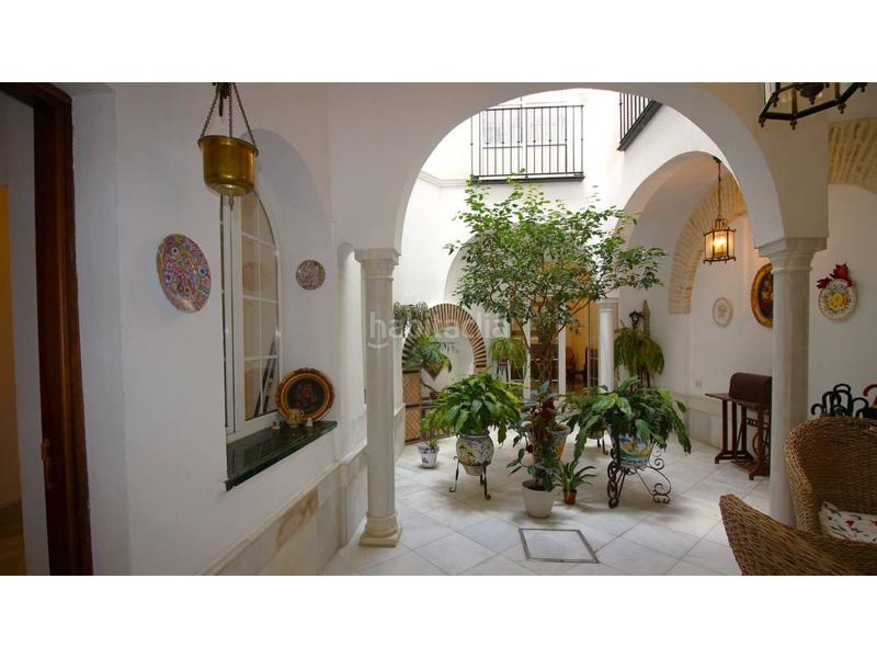 Foto ea5e4588-56bf-4b6f-9893-91c7a169dc9c. Haus mit heizung in San Vicente Sevilla