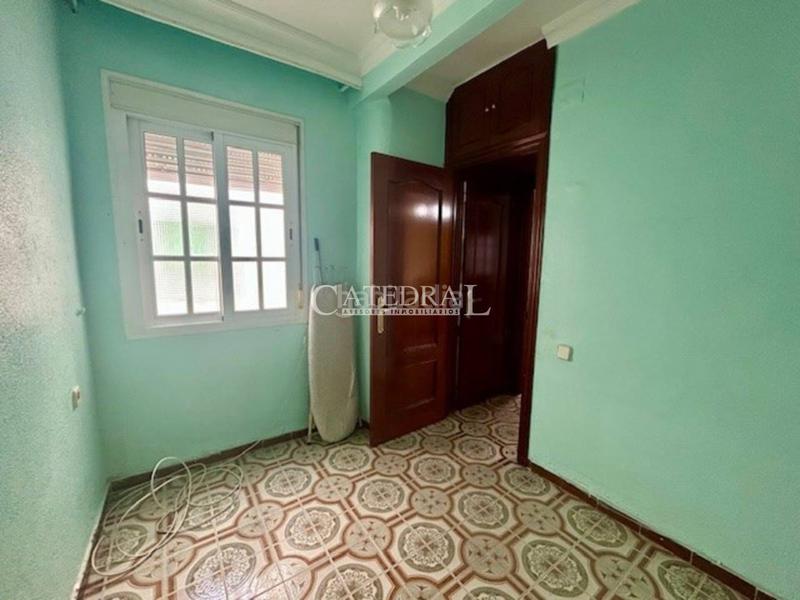 Foto 7f989a51-72e0-4351-81fe-a6fb4fd7b4e8. Piso  en venta en San Julián41003 en San Julián Sevilla