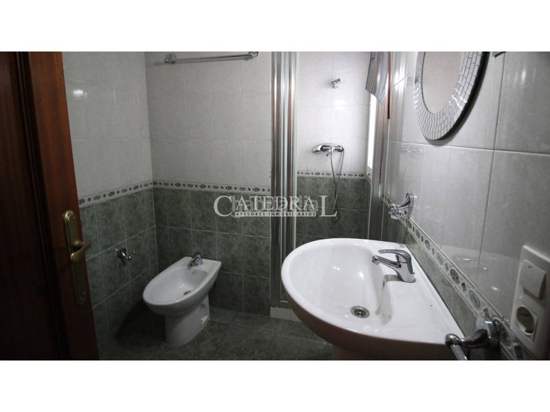 Foto 0e86345f-6be0-44c3-b84d-b23b658da8a9. Lloguer pis a Encarnación - Regina Sevilla