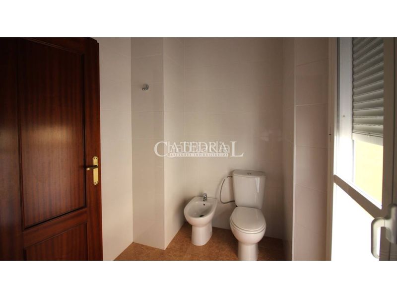 Foto 542074ff-6fd7-4d37-86fa-d2e109c17266. Lloguer pis a Encarnación - Regina Sevilla