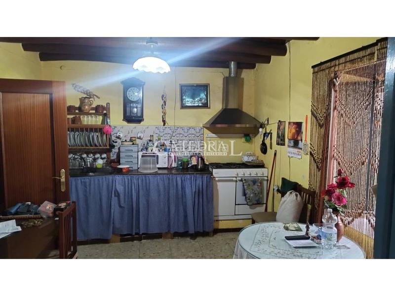 Foto 39032a26-db6b-48f5-849a-e654a515d2a7. Haus mit heizung parking in Castillo de las Guardas (El)