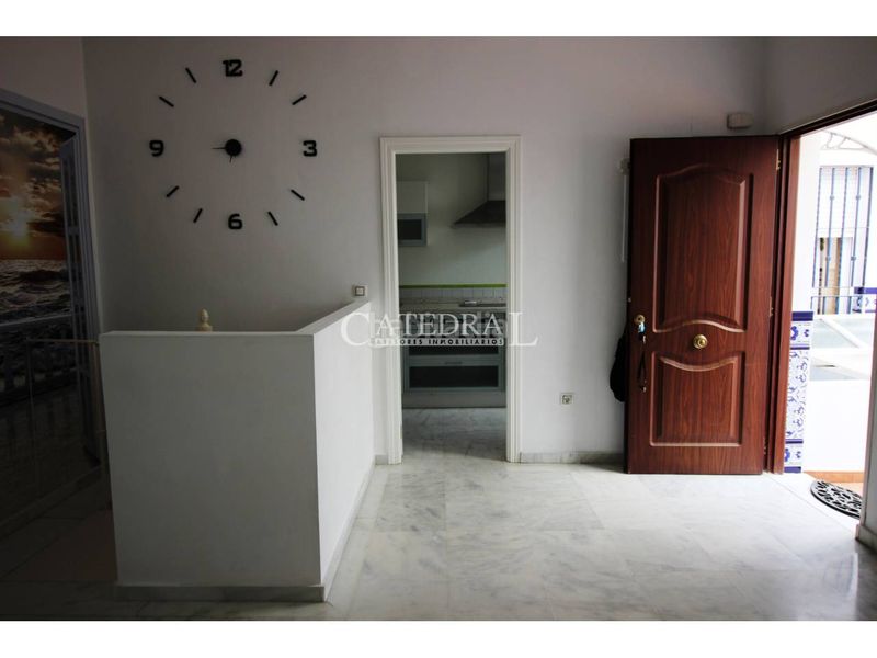 Foto 78467326-a84b-4ca9-b662-3f17bbbc5d8e. Dúplex amb calefacció a San Lorenzo Sevilla