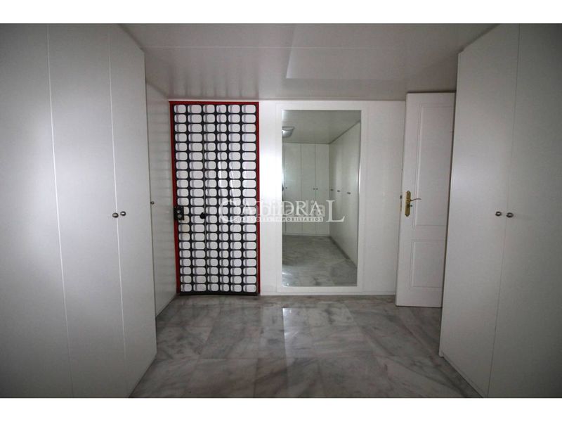 Foto 90813425-01dc-4213-884e-a731e90ad4ec. Dúplex amb calefacció a San Lorenzo Sevilla