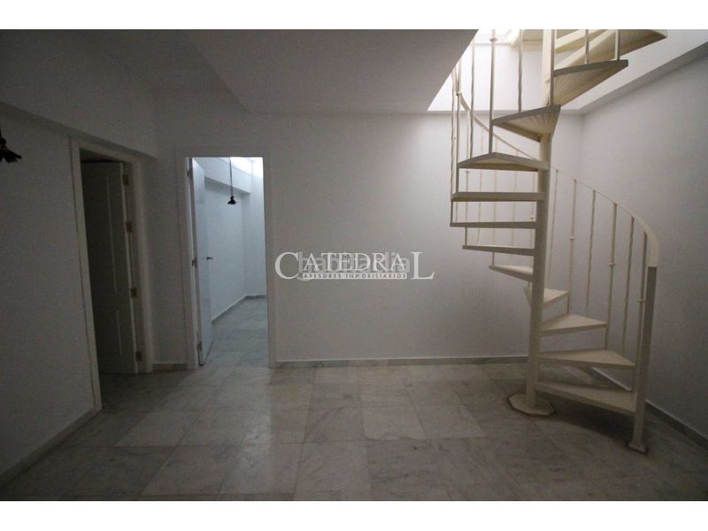 Foto 9205f67f-2913-40d1-b1bf-431f60a5831b. Dúplex amb calefacció a San Lorenzo Sevilla